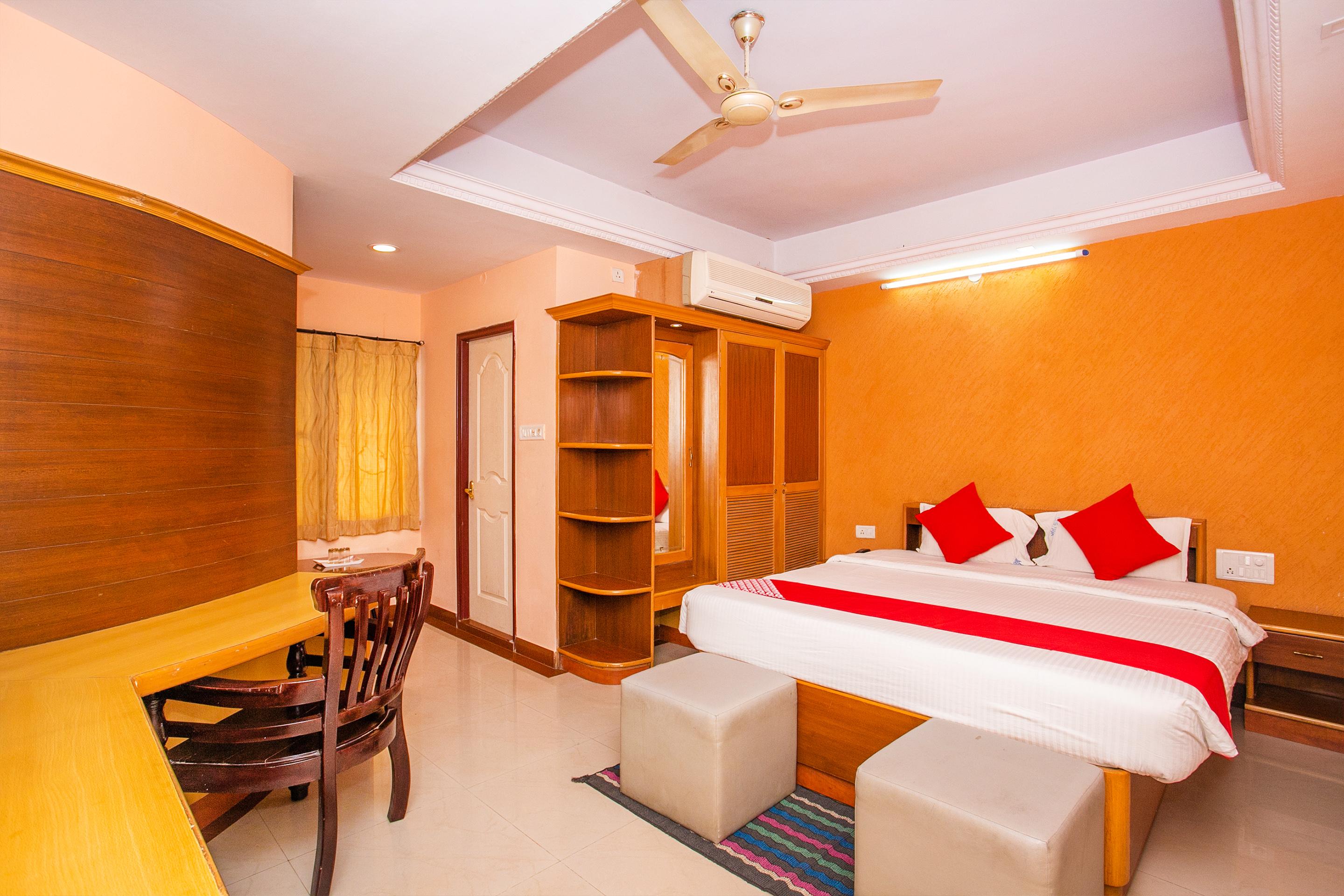Oyo 331 Hotel Skanda Shelters Bangalore Exterior photo