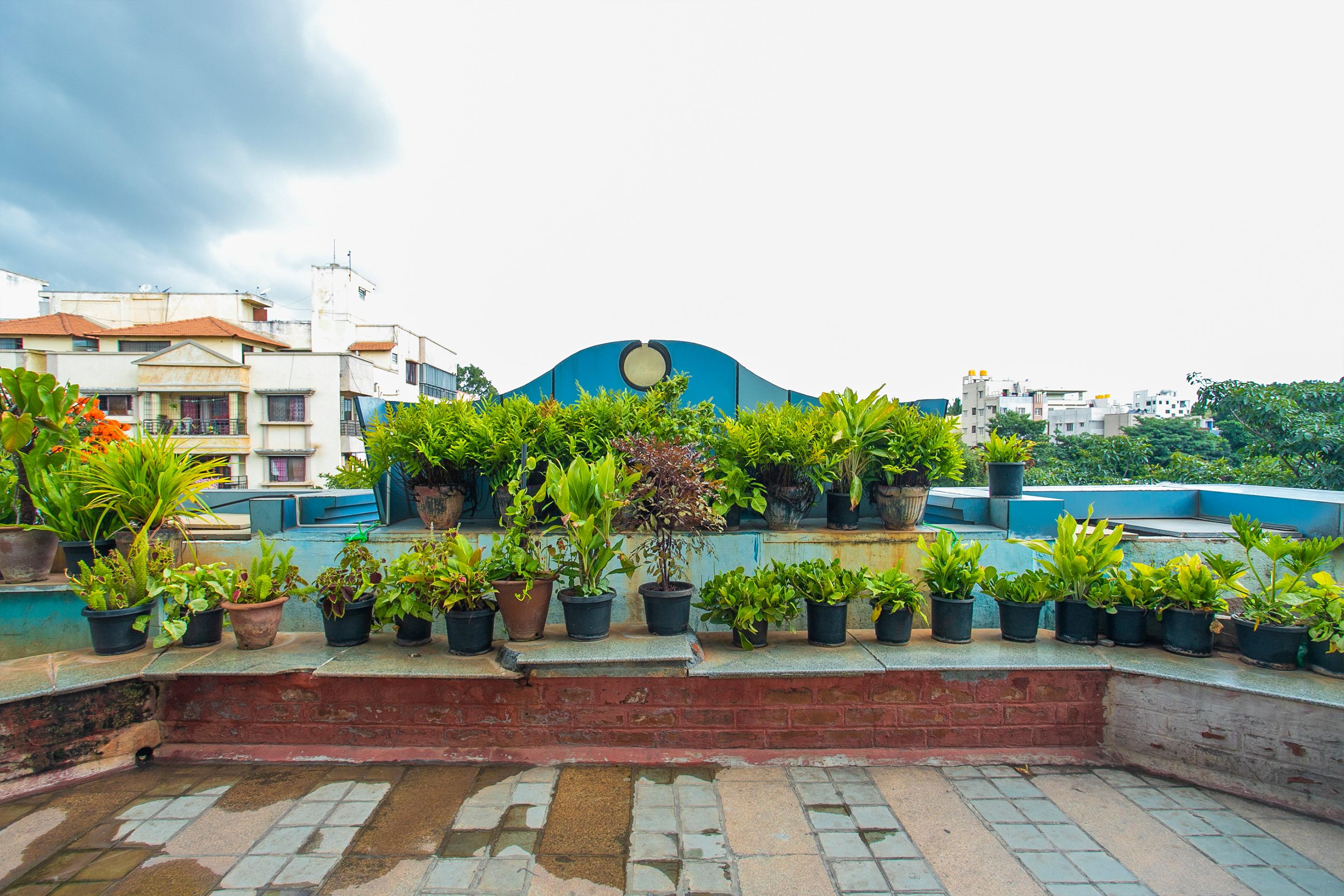 Oyo 331 Hotel Skanda Shelters Bangalore Exterior photo