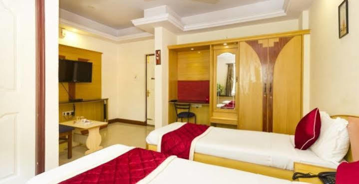 Oyo 331 Hotel Skanda Shelters Bangalore Exterior photo